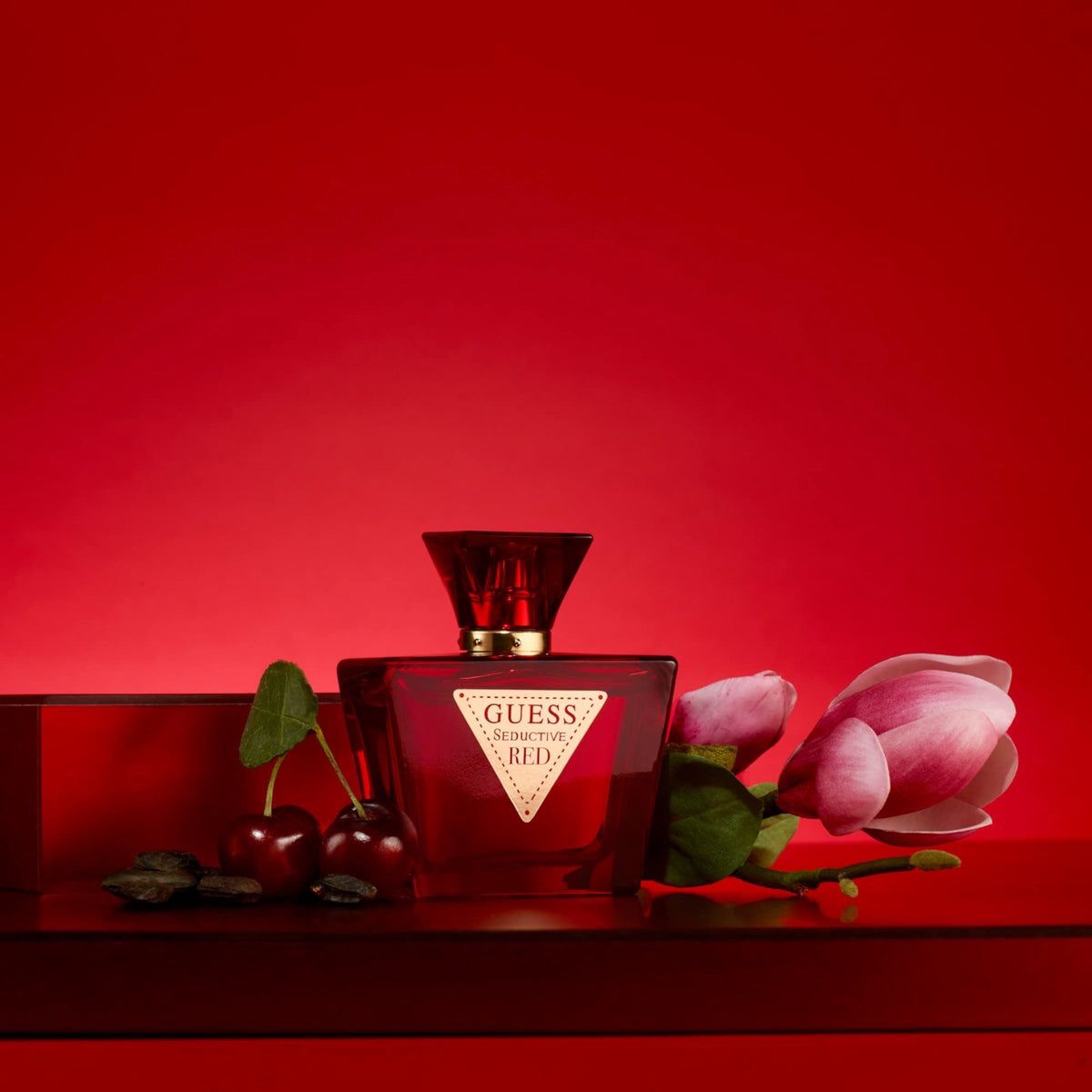 GUESS SEDUCTIVE RED