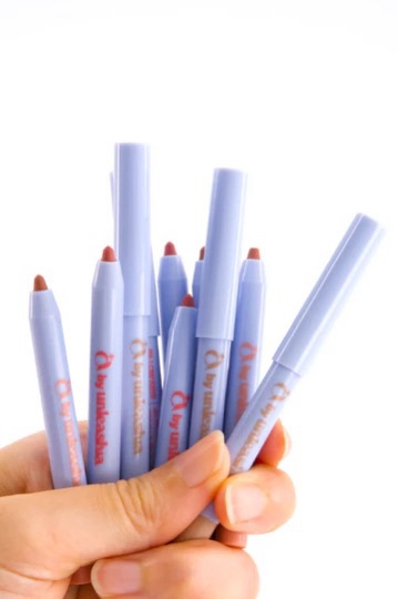 A BY UNLEASHIA PILLOW KISS LIP PENCIL - No.1 Lovesome